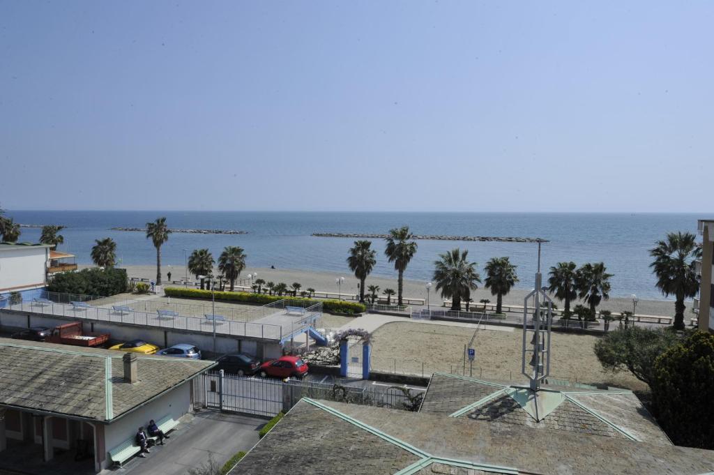 Hotel Villa San Giuseppe San Bartolomeo Al Mare Ngoại thất bức ảnh