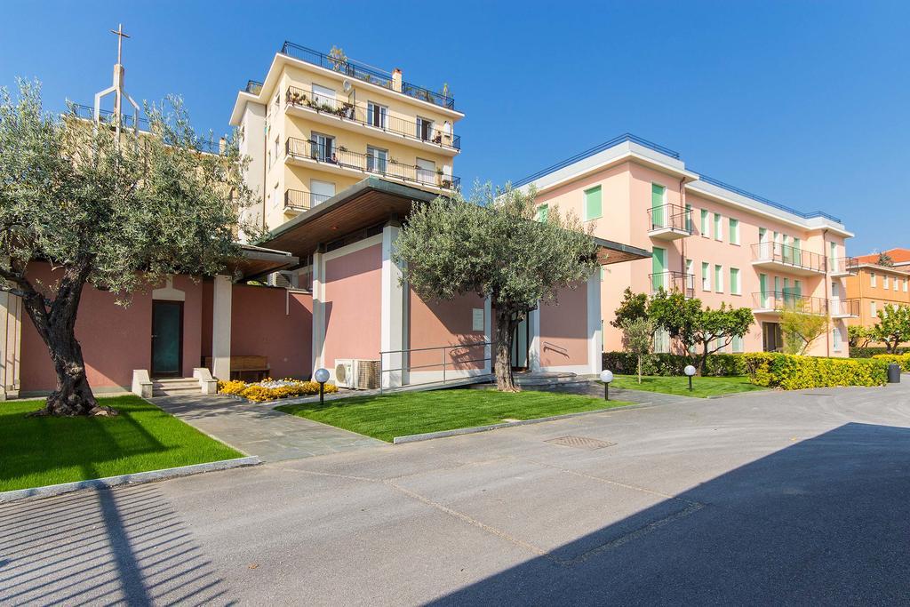 Hotel Villa San Giuseppe San Bartolomeo Al Mare Ngoại thất bức ảnh