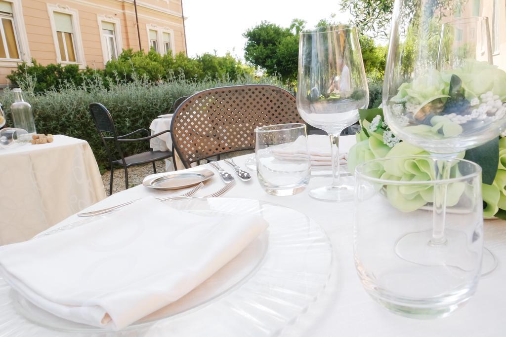 Hotel Villa San Giuseppe San Bartolomeo Al Mare Ngoại thất bức ảnh