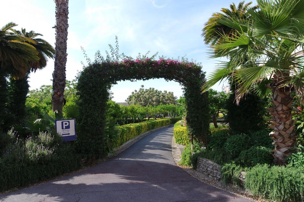 Hotel Villa San Giuseppe San Bartolomeo Al Mare Ngoại thất bức ảnh