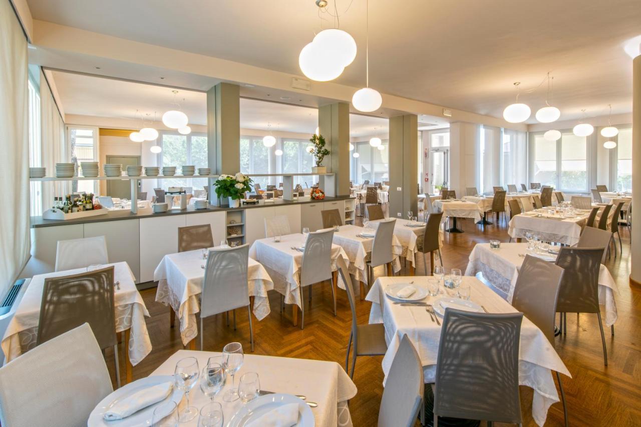 Hotel Villa San Giuseppe San Bartolomeo Al Mare Ngoại thất bức ảnh